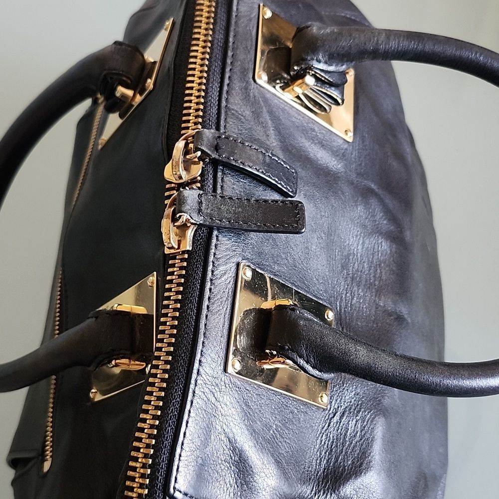 Henri Bendel The Whitney Elegant Iconic Leather Satchel Y2K Sophisticated Bag - Picture 7 of 12